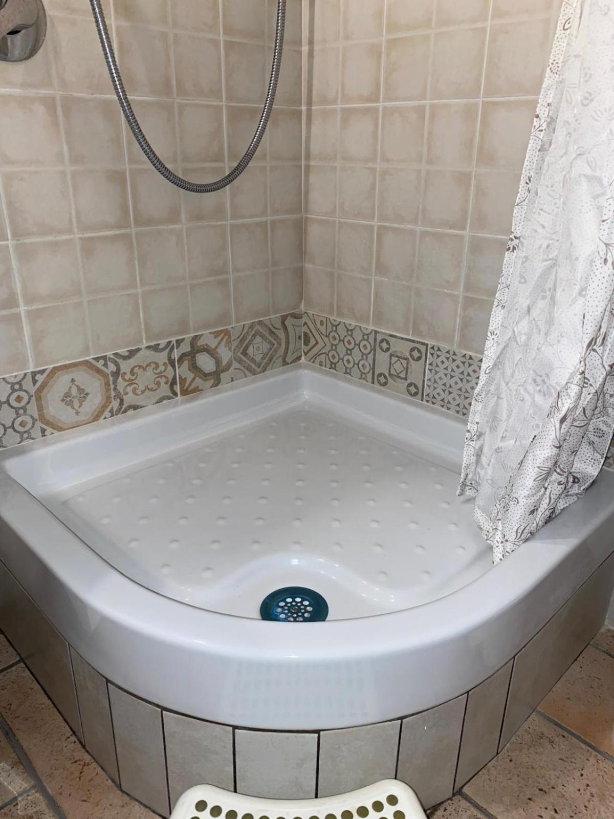 B&B Ai Glicini - Castelli Romani Marino Bagian luar foto